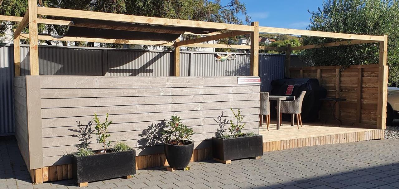 The Mews Oamaru Motel ภายนอก รูปภาพ