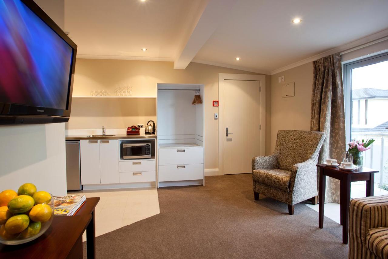 The Mews Oamaru Motel ภายนอก รูปภาพ