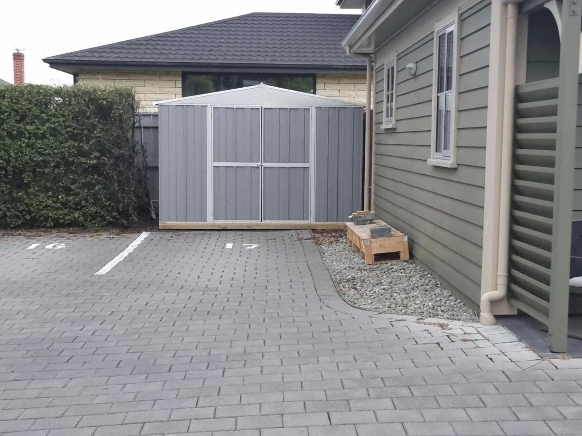 The Mews Oamaru Motel ภายนอก รูปภาพ