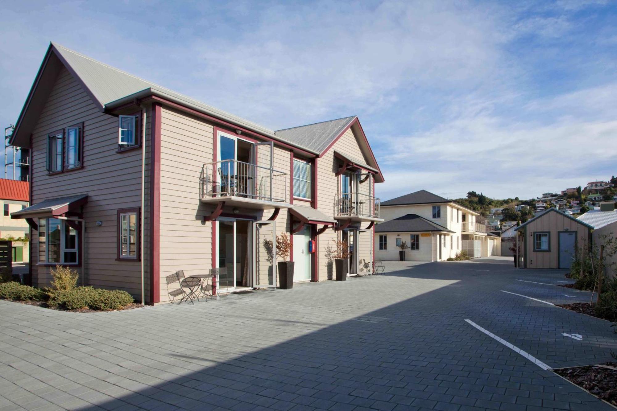 The Mews Oamaru Motel ภายนอก รูปภาพ